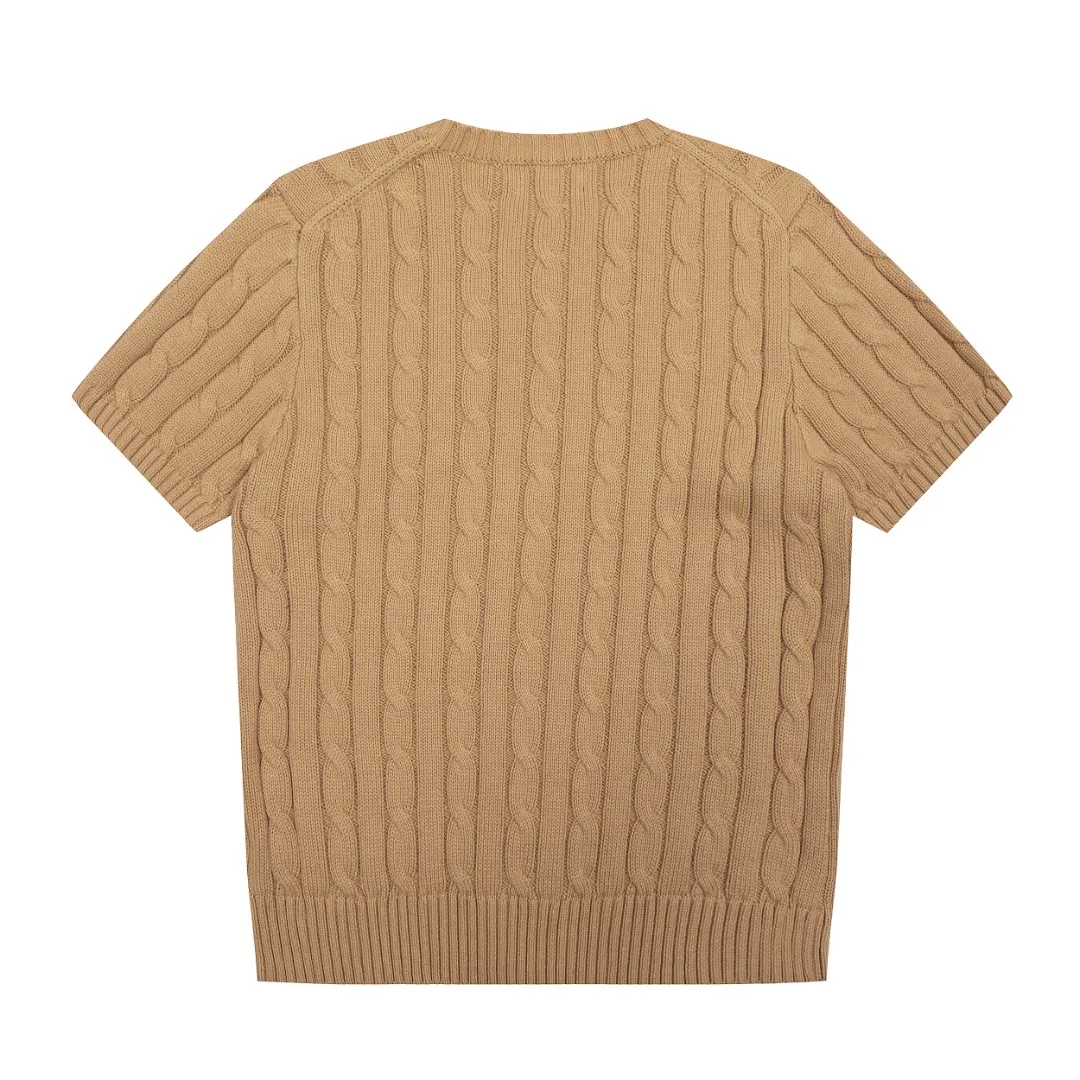 P154 💰 "Top quality" Style number: DS222# (not off the shelves all year round) [Ralph Lauren round neck pocket style solid color pony embroidered logo knitted short sleeves] ✅Ralph Lauren Ralph Lauren classic basic pocket all-match style goddess knitted short sleeves for all seasons ✅Main supplier platform live broadcast Wholesale entity Replenish when out of stock Not off the shelf ✅ZP quality 1:1 version Scan the code to enter the GF website Counter quality ✅Details and quality are the only one in Guangzhou. Imported quality cotton yarn, focusing on high-end, cost-effective, good quality needless to say. ✅The version is restored to the original order. The maximum size can be worn up to 160 pounds. Loose, comfortable and stress-free. ✅The upper body is simple and easy to match. A must-have for goddess ootd. Good-looking clothes are never picky. A must-have in the goddess’ wardrobe. Size: S-XL. Color: White, almond, purple, orange, gray, yellow, black, khaki, pink, navy, rose, green. Chinese red olive green light blue white label light blue blue label